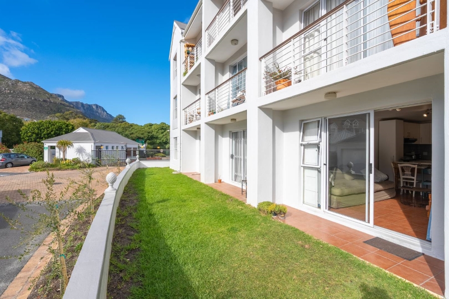 1 Bedroom Property for Sale in Beach Estate Western Cape
